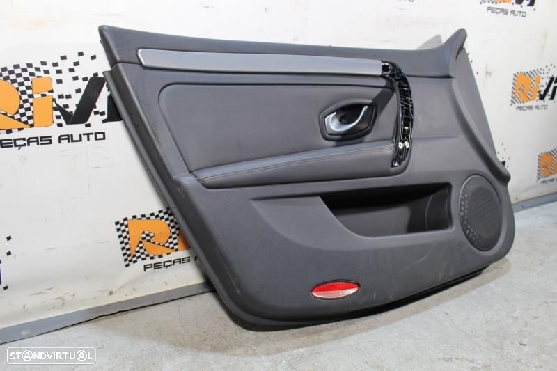Quartela / Forra Da Porta Renault Laguna Iii (Bt0/1)  Quartela Frente - 2