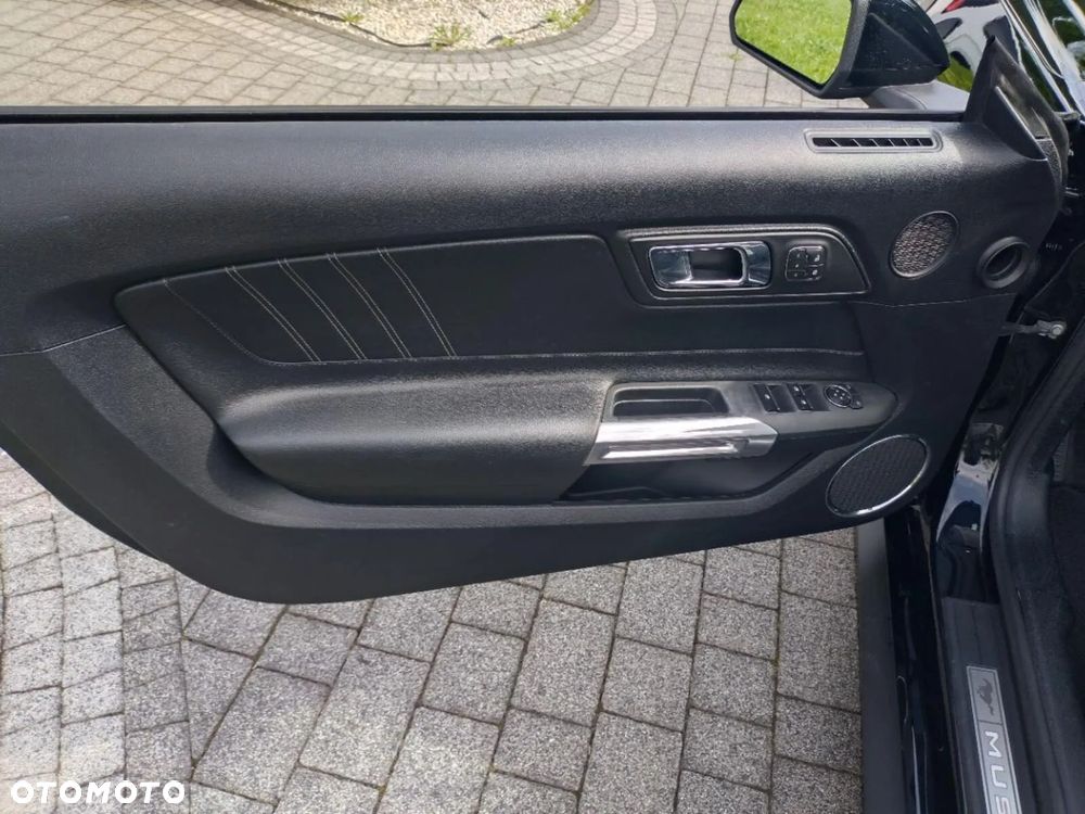 Ford Mustang 5.0 V8 GT - 21