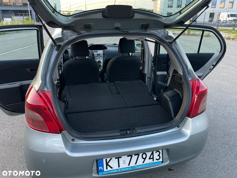 Toyota Yaris 1.3 Luna - 21