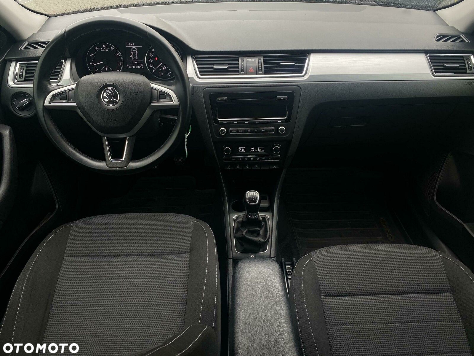 Skoda RAPID 1.2 TSI Elegance - 9