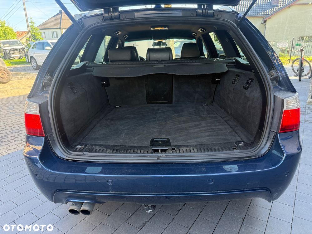 BMW Seria 5 525d Touring Edition Sport - 15