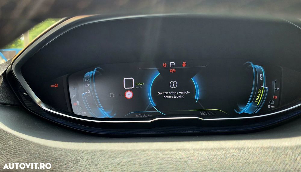Peugeot 3008 PHEV 180 EAT8 Allure Pack - 36