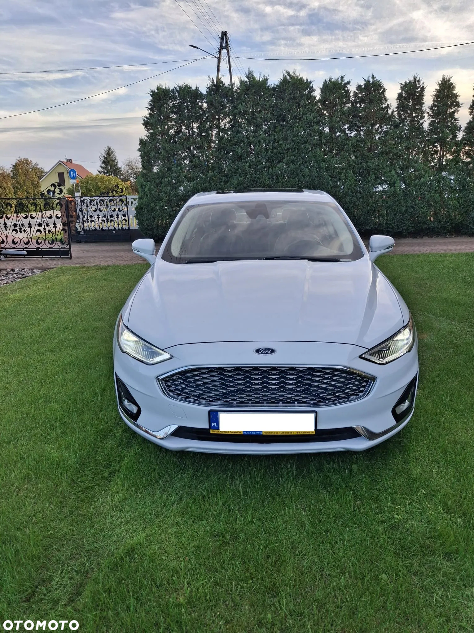 Ford Fusion - 2