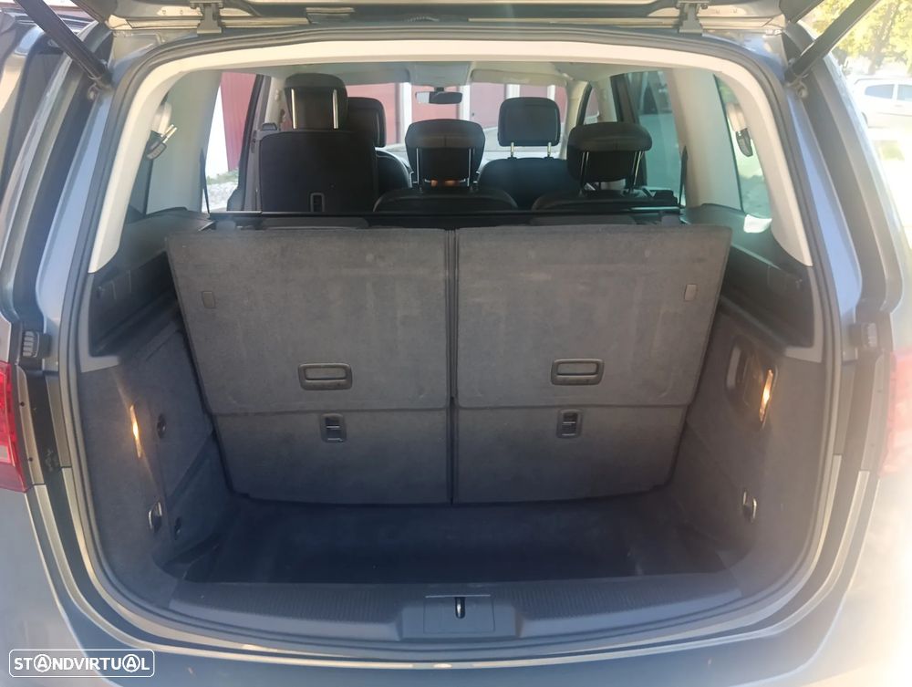 VW Sharan 2.0 TDI Highline - 24