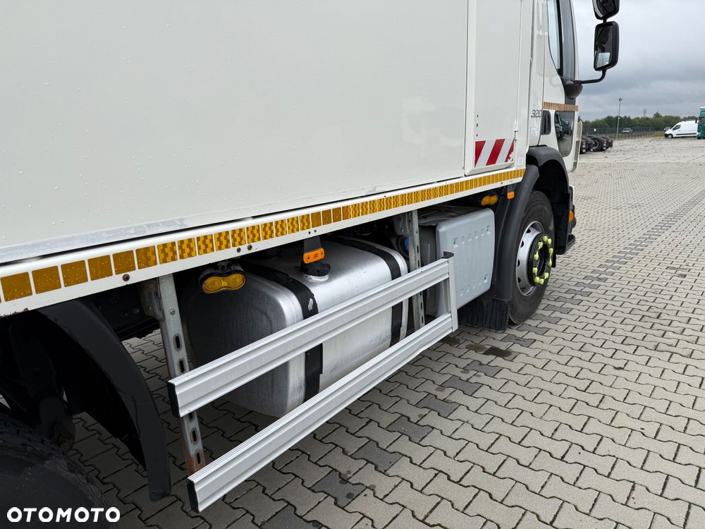 Volvo FE 320 / ŚMIECIARKA / 6X2 / ZABUDOWA SEMAT / Z FRANCJI / STAN BDB / / / - 16