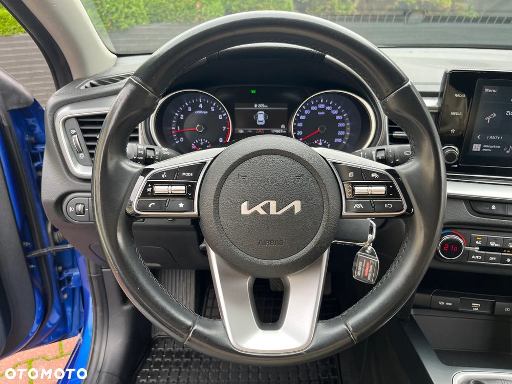 Kia Ceed 1.5 T-GDI M - 13