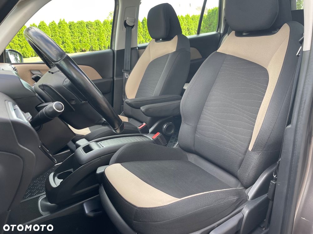 Citroën C4 Grand Picasso - 21