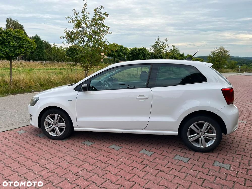 Volkswagen Polo 1.2 TDI MATCH - 2