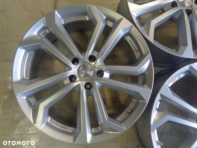FELGI DEZENT TA SILVER 19 AUDI VW MERCEDES BMW 7,5J 5X112 ET32 - 5