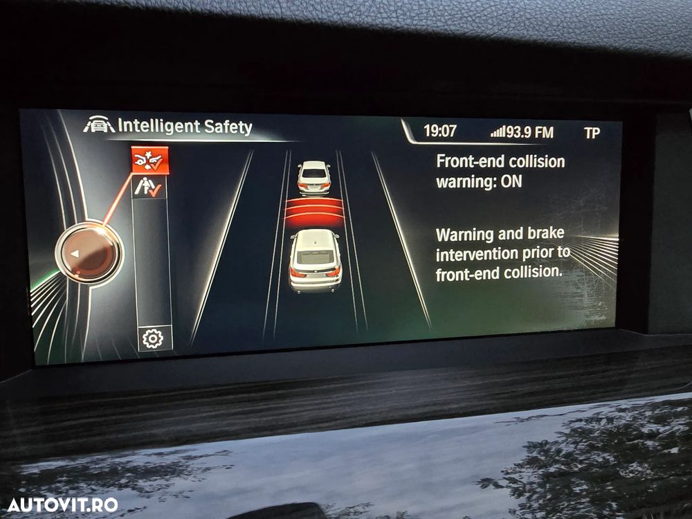 BMW Seria 5 535d xDrive AT - 14