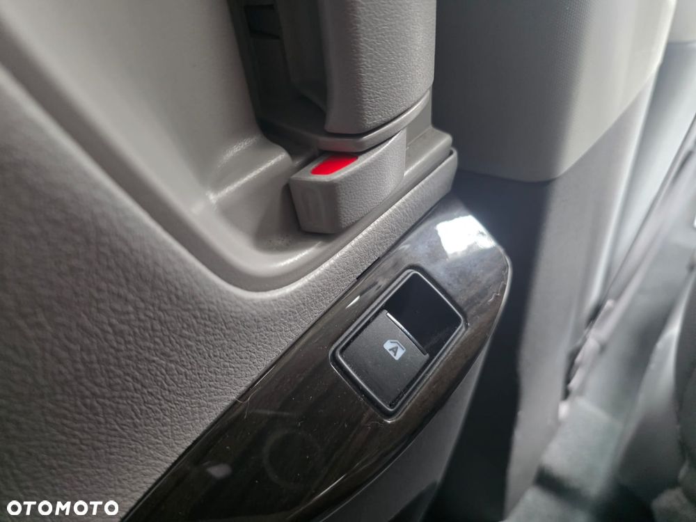 Toyota Sienna - 24