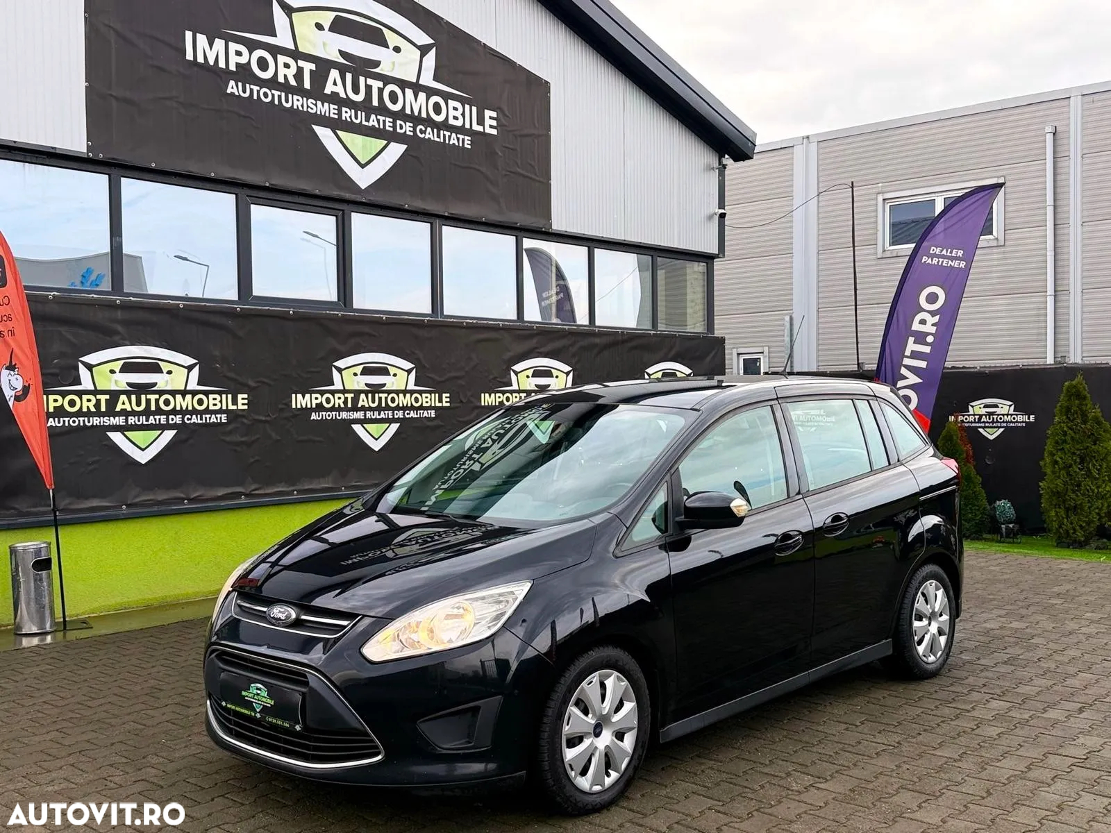 Ford Grand C-Max 1.6 TDCi Ambiente - 2