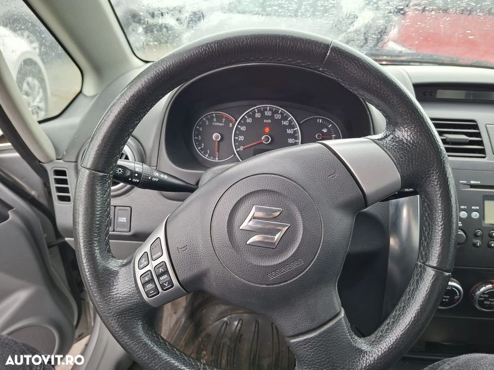 Suzuki SX4 1.6 VVT 4x2 Comfort Dance - 6