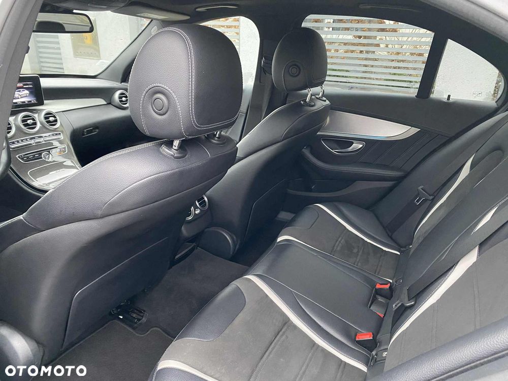 Mercedes-Benz Klasa C AMG 63 S AMG Speedshift 7G-MCT - 11