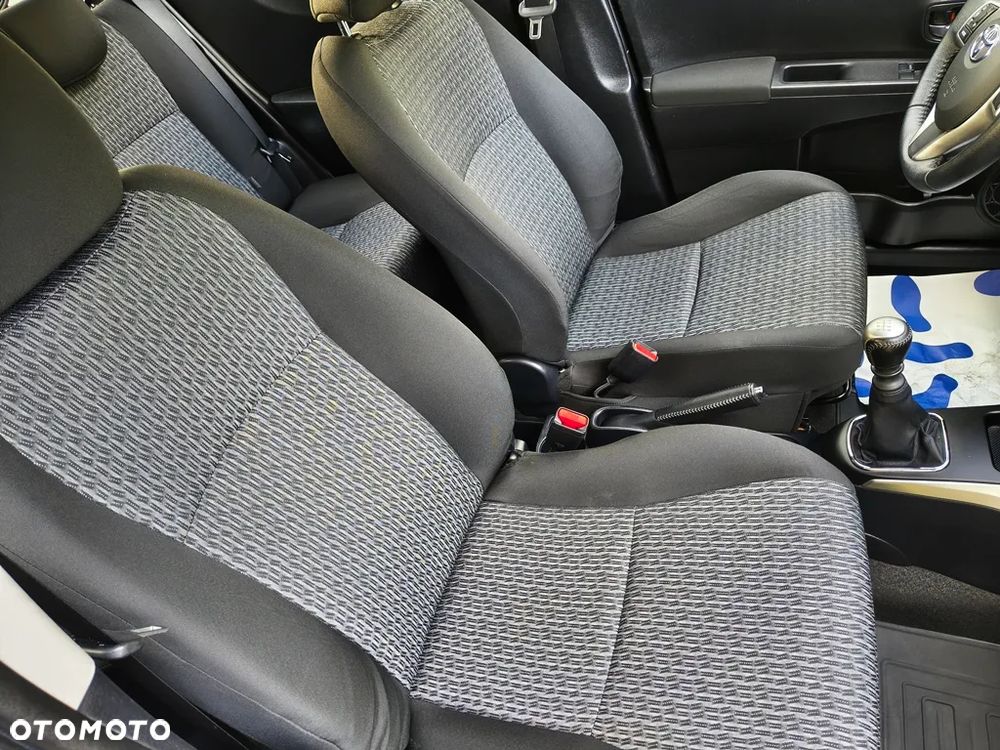 Toyota Yaris 1.33 VVT-i Edition 2014 - 29