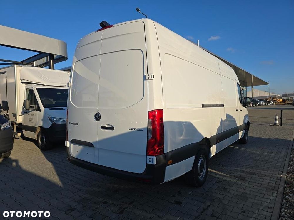 Mercedes-Benz Sprinter 317 CDI Long BASE 9G-Tronic - 4