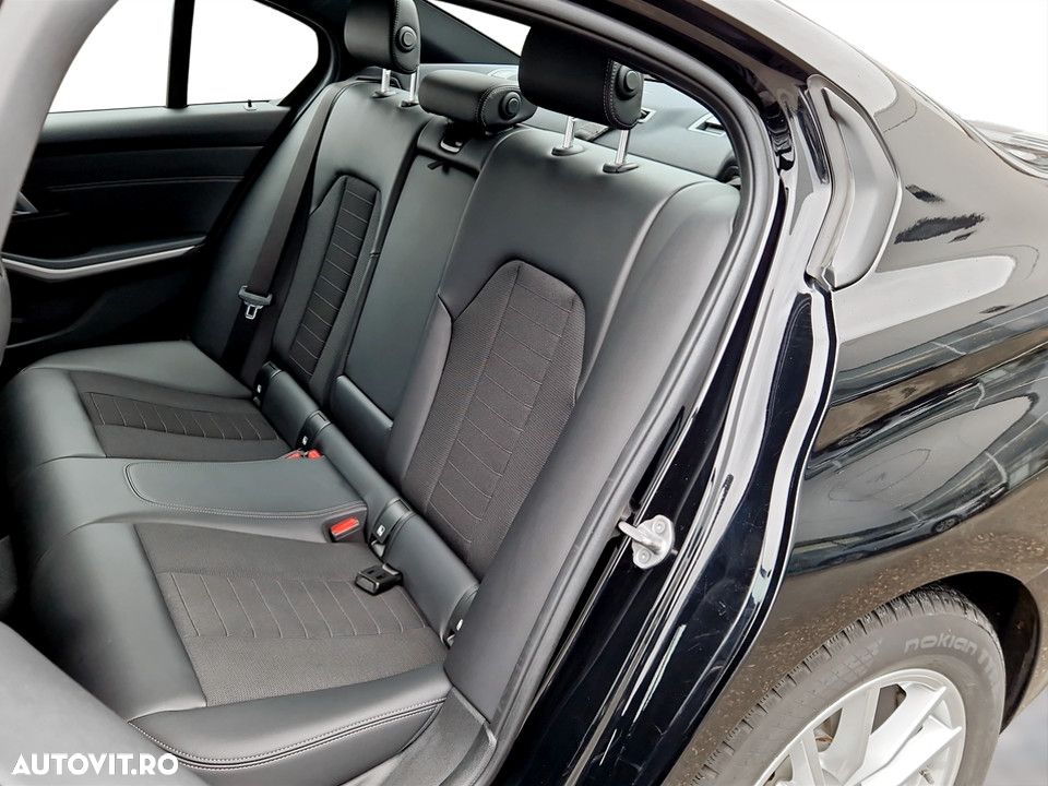 BMW Seria 3 320d xDrive AT - 16
