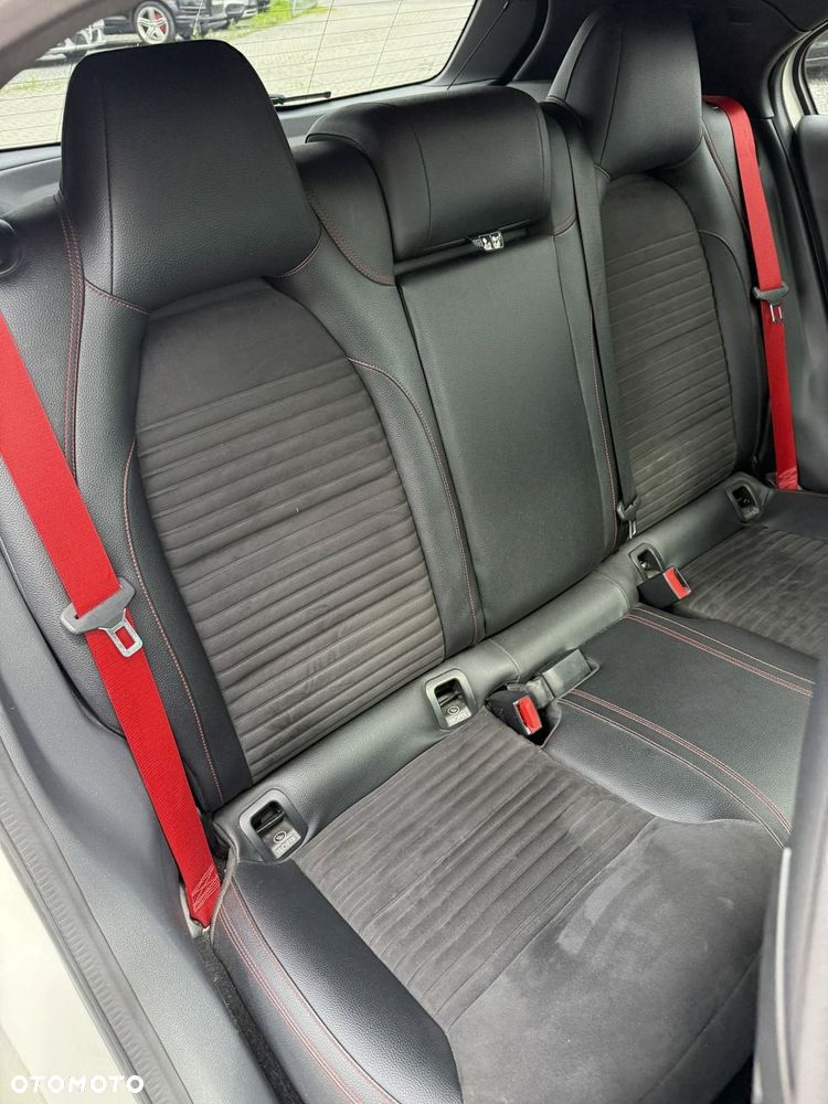 Mercedes-Benz Klasa A AMG 45 4Matic AMG Speedshift 7G-DCT - 17