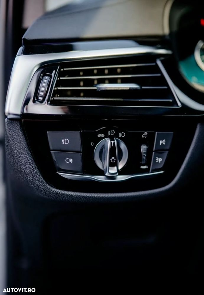 BMW Seria 5 540i xDrive Aut. - 4