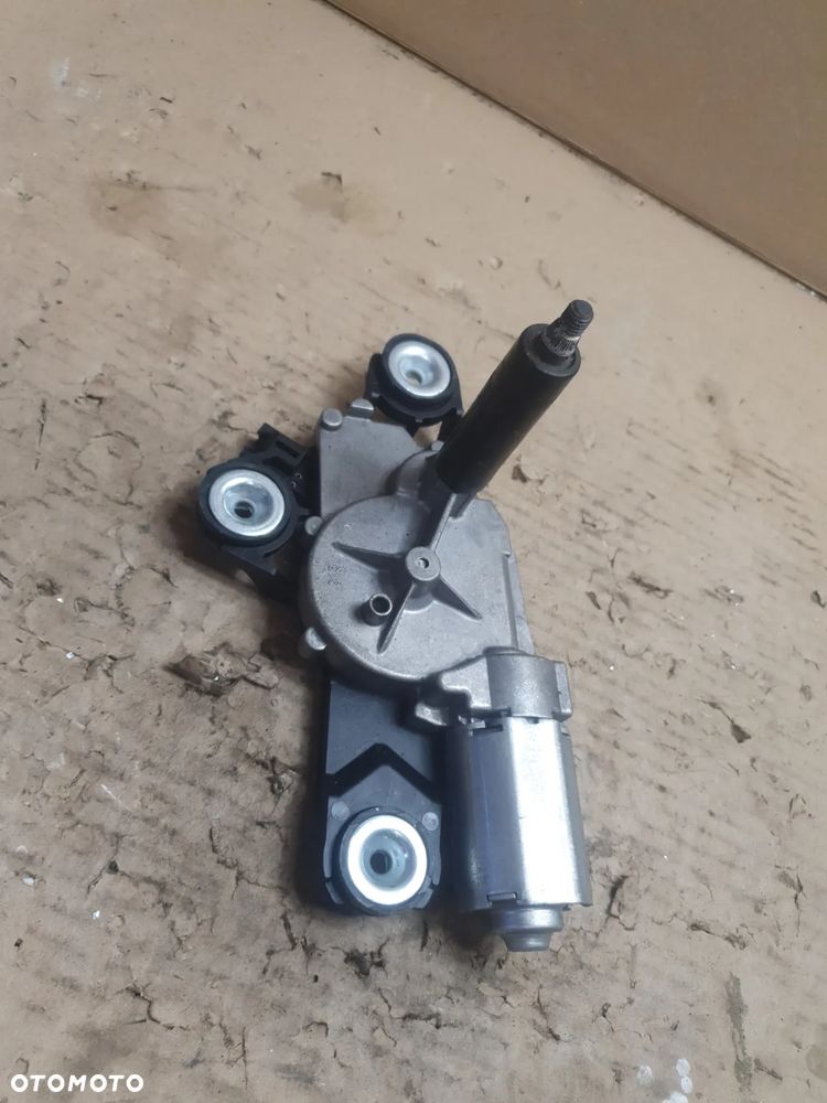 VOLVO V50 SILNICZEK WYCIERACZKI 0390201823 - 4