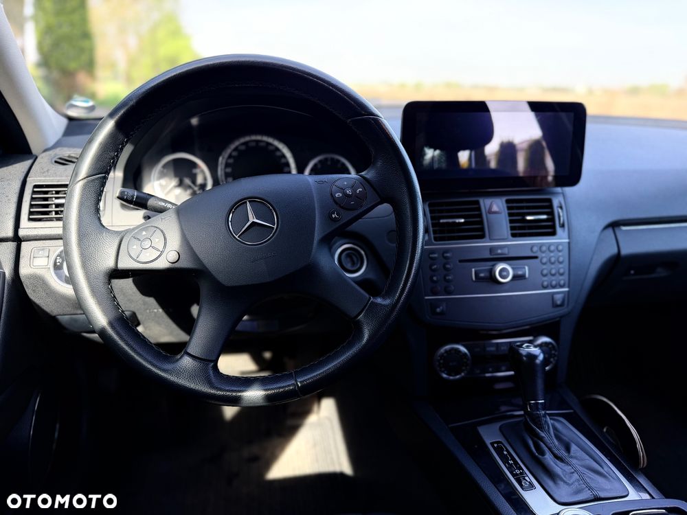 Mercedes-Benz Klasa C 200 (BlueEFFICIENCY) 7G-TRONIC Avantgarde - 18