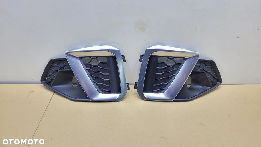 AUDI A4 B9 LIFT S-LINE KRATKA ZDERZAKA LEWA PRAWA 8W0807681AM 8W0807682AM - 1