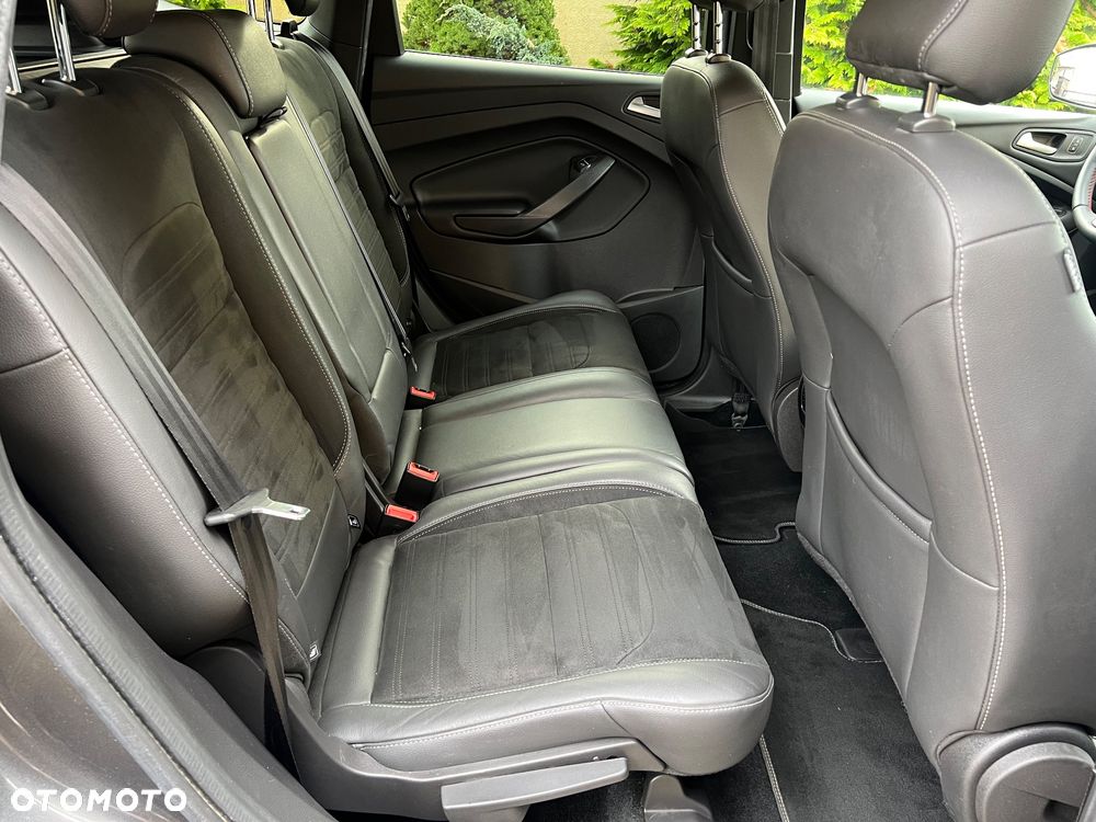 Ford Kuga 1.5 TDCi 2x4 ST-Line - 34