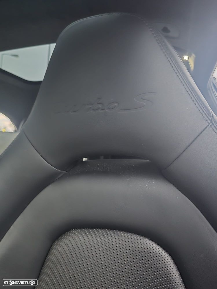 Porsche Panamera Sport Turismo Turbo S E-Hybrid - 18