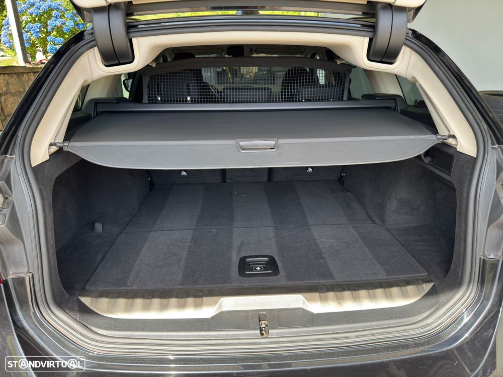 BMW 330 e Corporate Edition Auto - 29