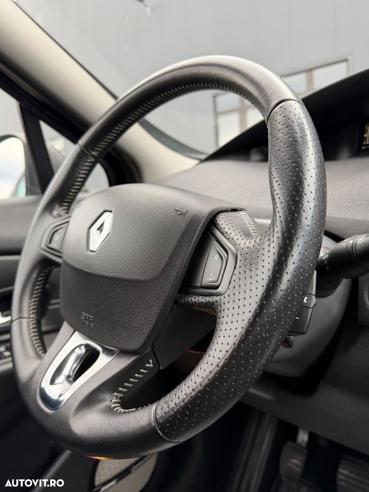 Renault Grand Scenic Energy dCi 130 Euro 6 S&S Bose Edition - 30