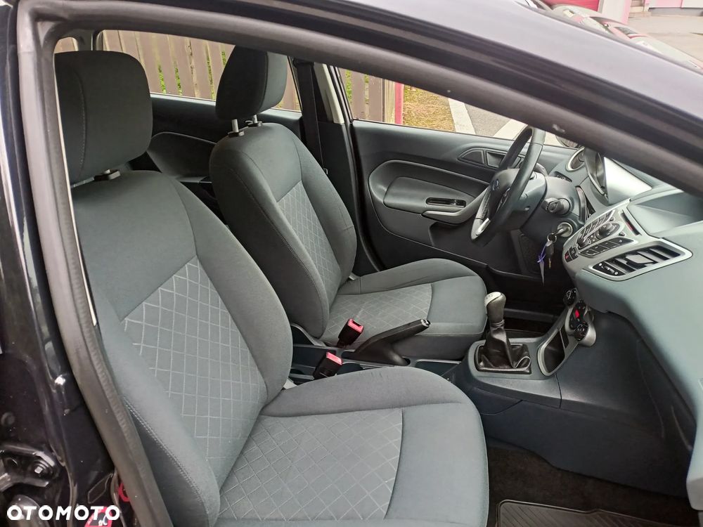 Ford Fiesta 1.25 Ghia - 7