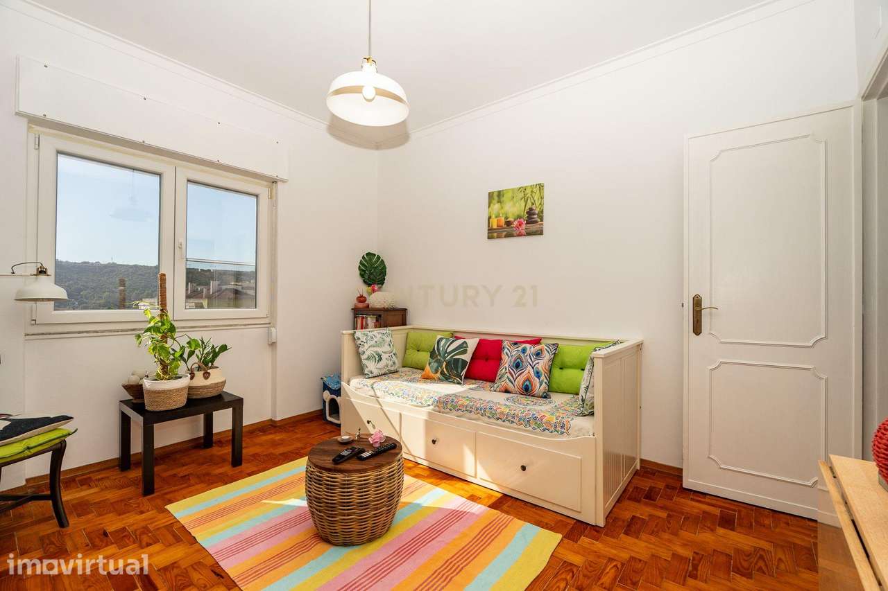 Apartamento T2 em Lisboa com Excelente Localização e Conforto - Grande imagem: 2/23