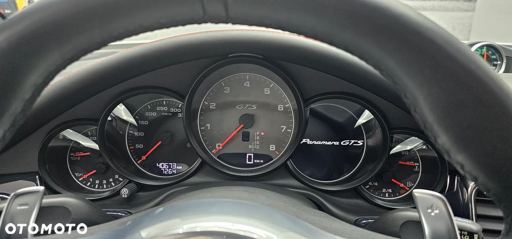 Porsche Panamera GTS PDK - 11