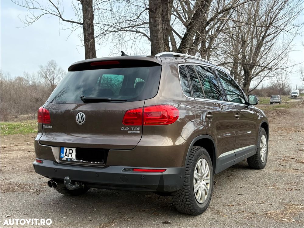 Volkswagen Tiguan 2.0 TDI 4Motion DSG Sport & Style - 8