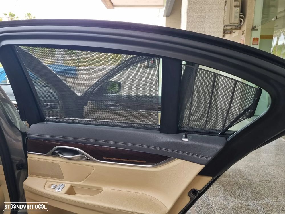 BMW 730 d Auto - 30