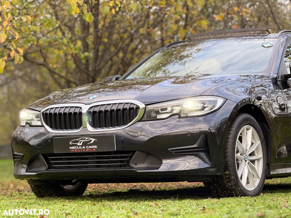 BMW Seria 3 320i AT - 27