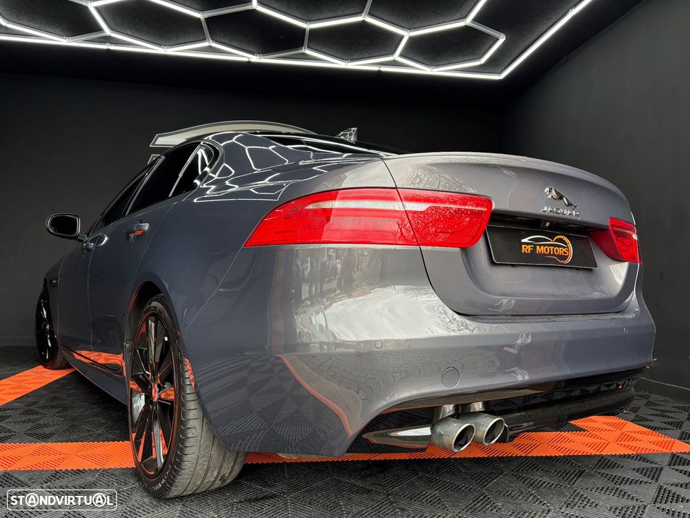 Jaguar XE 20d Aut. R-Sport - 29