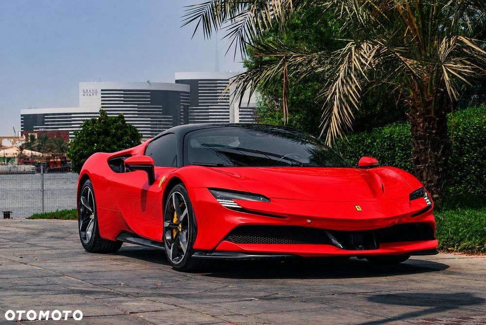 Ferrari SF90 Spider - 1