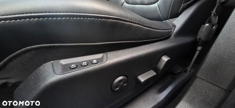 Opel Grandland X 2.0 D Start/Stop Automatik Business Innovation - 27