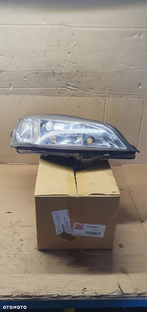 Lampa prawy przód przednia prawa Opel Astra G TYC Nowa - 1