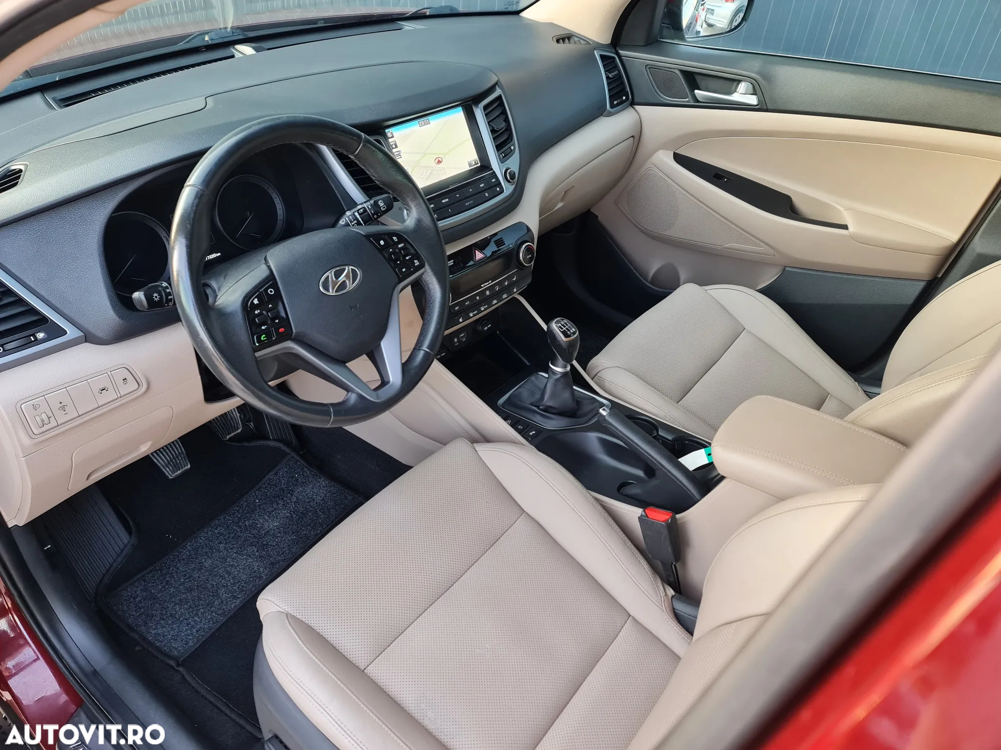 Hyundai Tucson blue 1.7 CRDi 2WD Passion Plus - 6