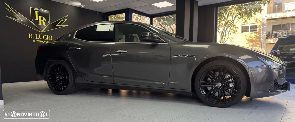 Maserati Ghibli 3.0 V6 - 8