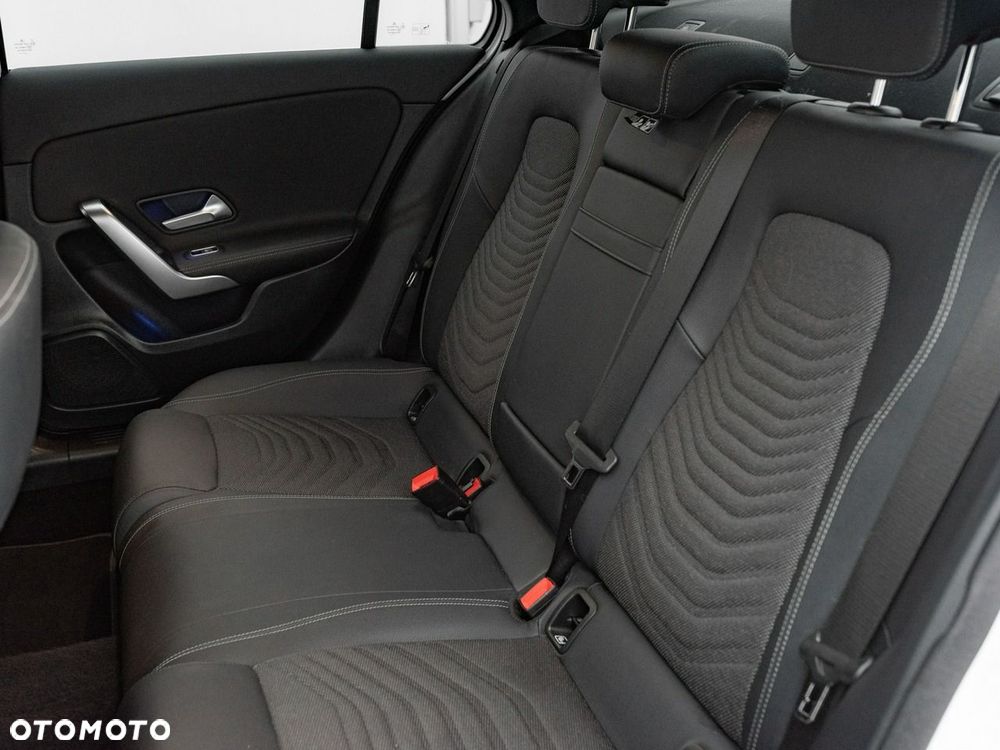 Mercedes-Benz Klasa A 200 d 8G-DCT Progressive - 19