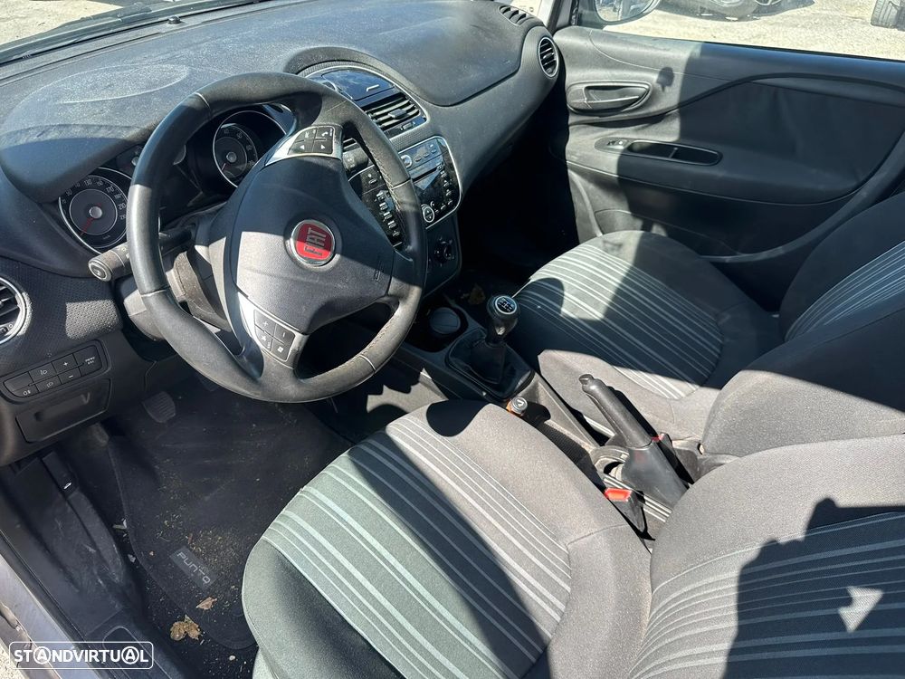 Fiat Punto EVO 1.3 D Multijet 82cv de 2011 para peças - 4