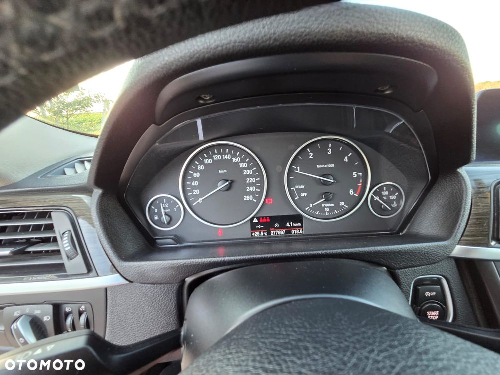 BMW Seria 3 320d Efficient Dynamics - 22