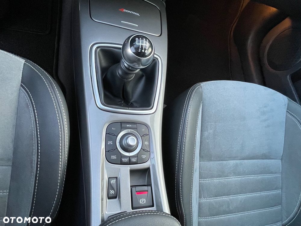 Renault Laguna 2.0 DCi FAP GT - 26