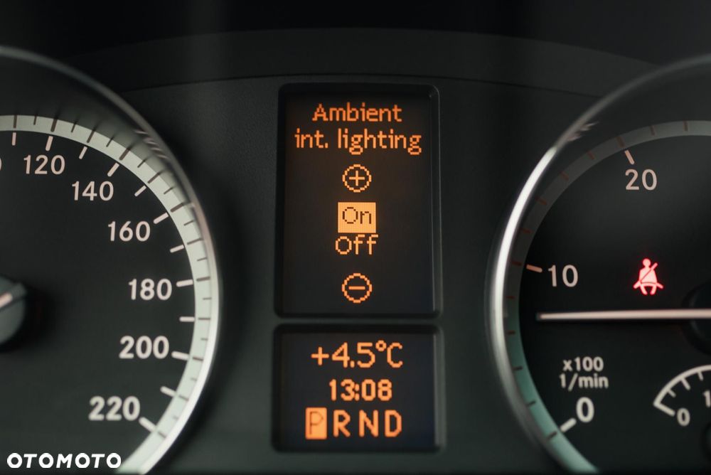 Mercedes-Benz Viano - 27