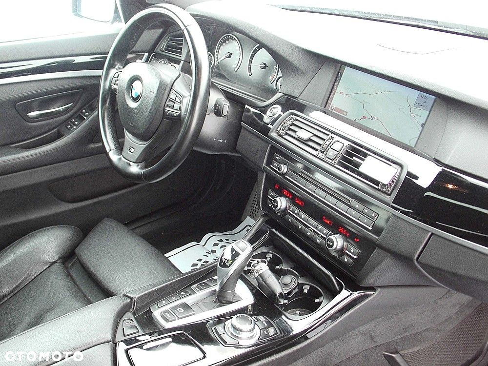 BMW Seria 5 535d xDrive Sport-Aut - 11