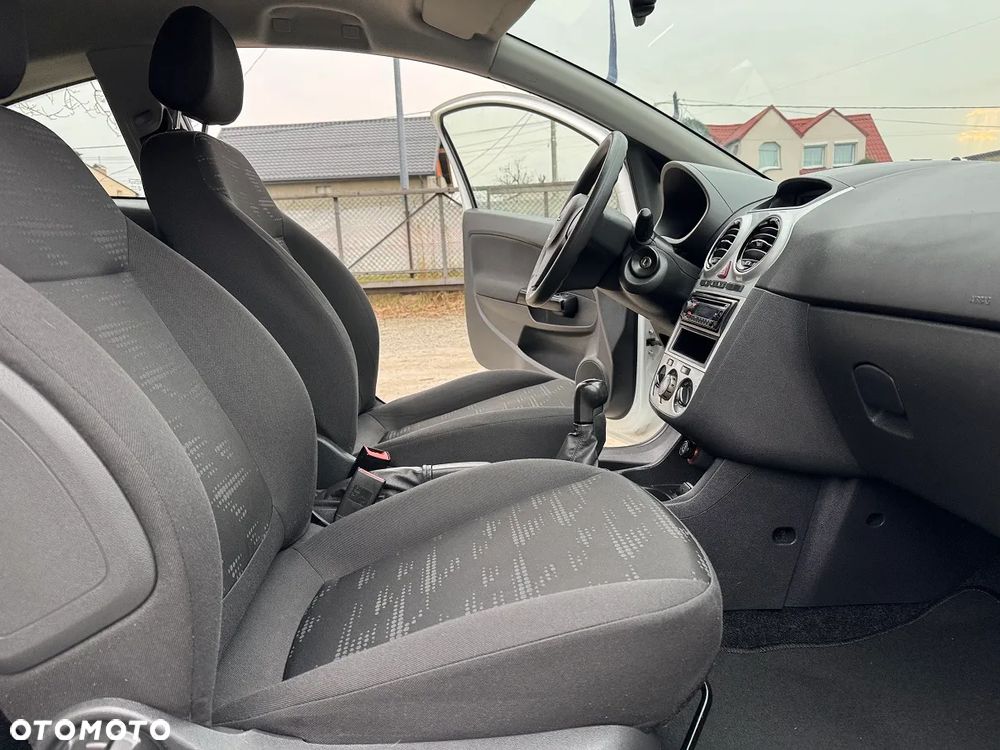 Opel Corsa - 25
