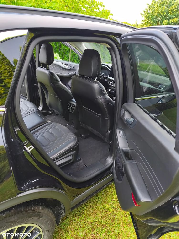 Ford Kuga - 12